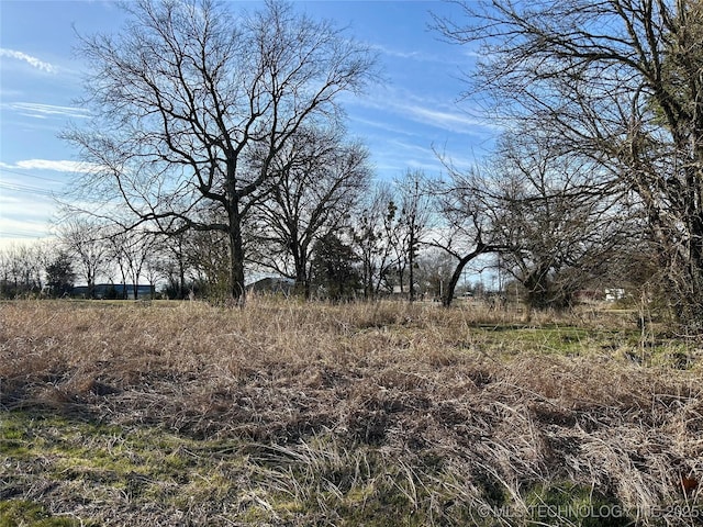 Listing photo 2 for S Railroad St, Coalgate OK 74538