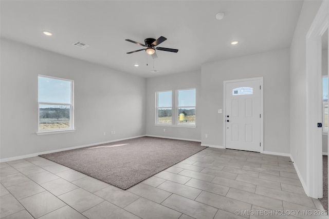 entryway featuring ceiling fan, baseboards, visible vents, and recessed lighting