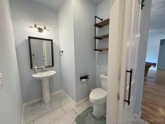 1825 E 45th Pl, Sand Springs, OK 74063 - bathroom with toilet, baseboards, marble finish floor, and pool table