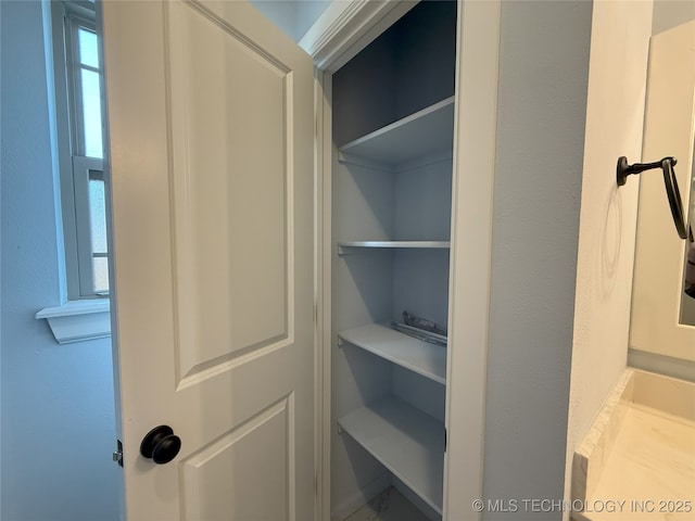 1825 E 45th Pl, Sand Springs, OK 74063 - view of closet