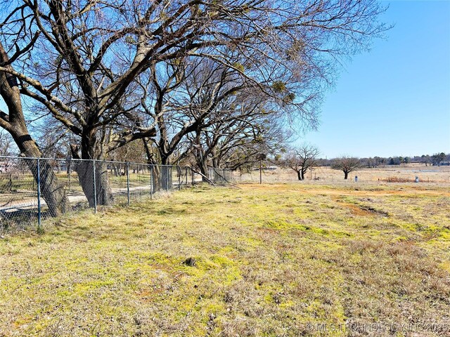 439 Maiden Ln, Henryetta, OK 74437 - photo 20