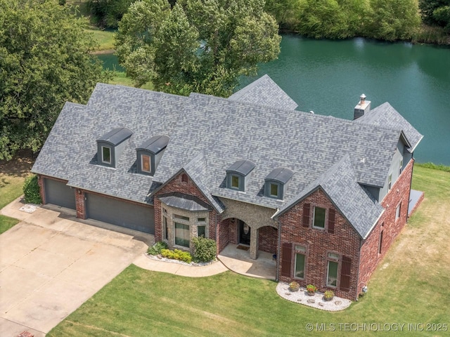 bird's eye view featuring a water view