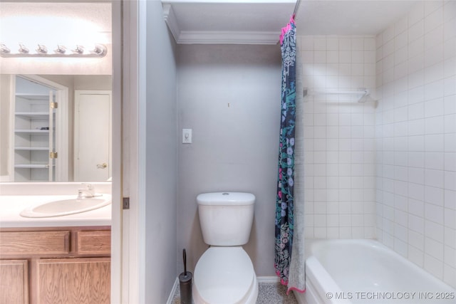 bathroom with toilet, shower / bath combo with shower curtain, crown molding, and vanity