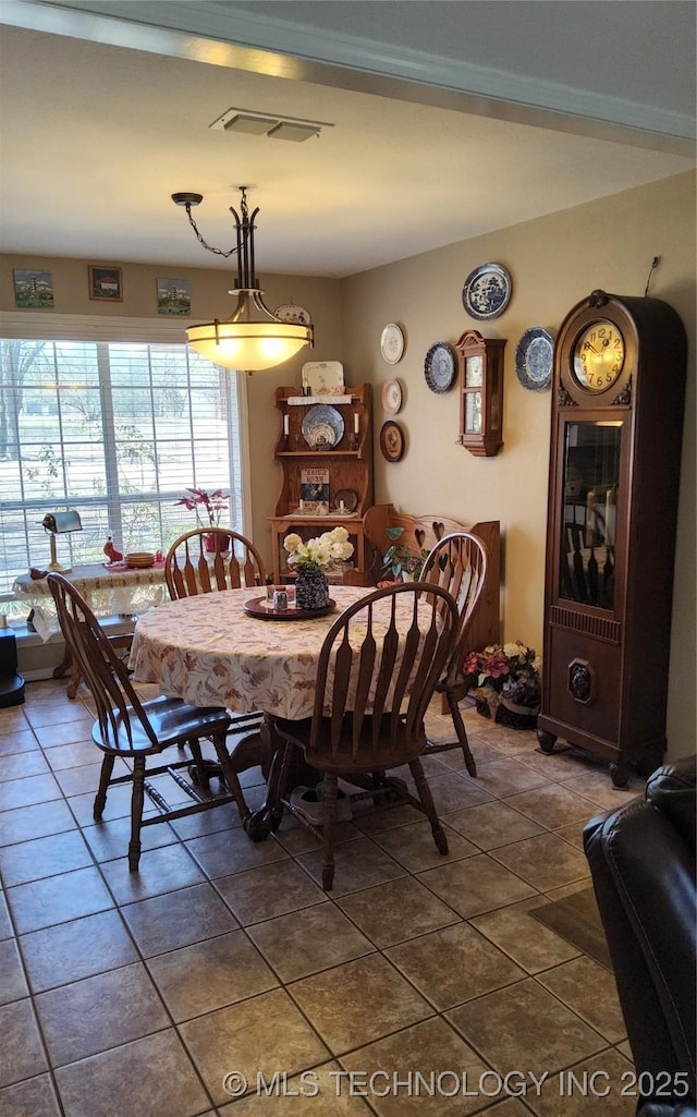 dining room with visible vents