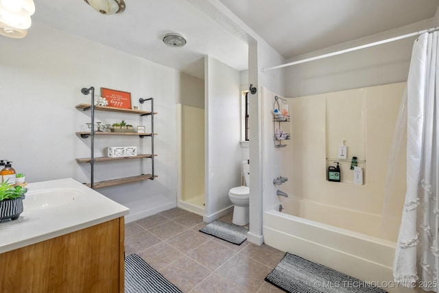 full bath with baseboards, toilet, tile patterned flooring, shower / bathtub combination with curtain, and vanity