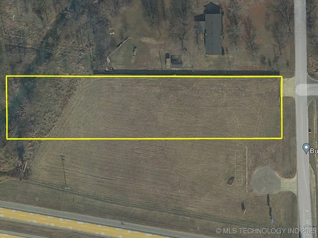 Listing photo 2 for 1700 Stickross Mountain Rd, Tahlequah OK 74464