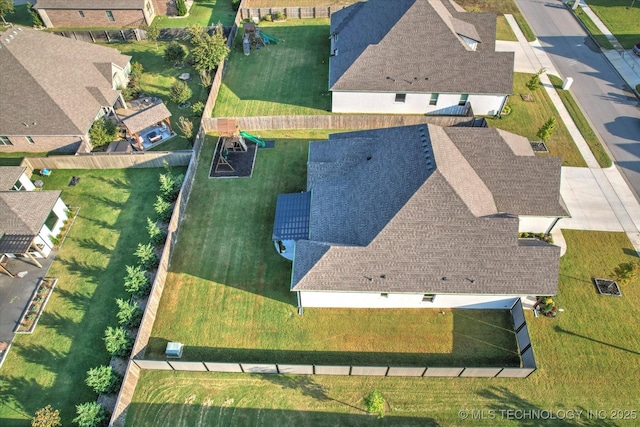 drone / aerial view featuring a residential view