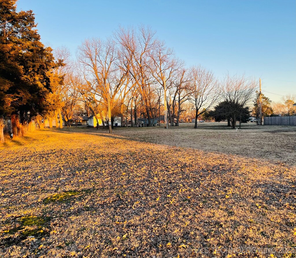 717 S A St, Morris, OK 74445