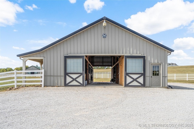 view of detached garage