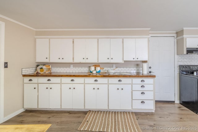 kitchen with tasteful backsplash, stove, ventilation hood, crown molding, and light wood-type flooring