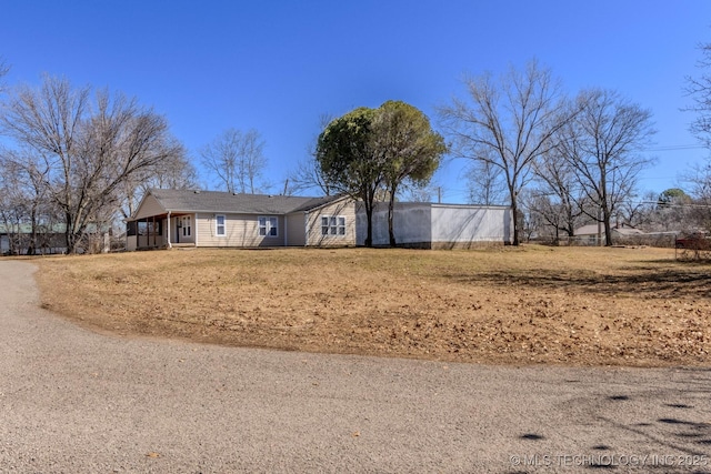 view of front of property