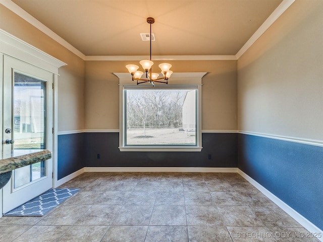 unfurnished dining area featuring visible vents, an inviting chandelier, ornamental molding, baseboards, and tile patterned floors