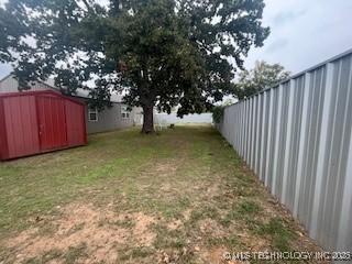 64 Crescent, Ardmore, OK 73401 - view of yard