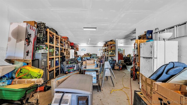 interior space featuring concrete flooring