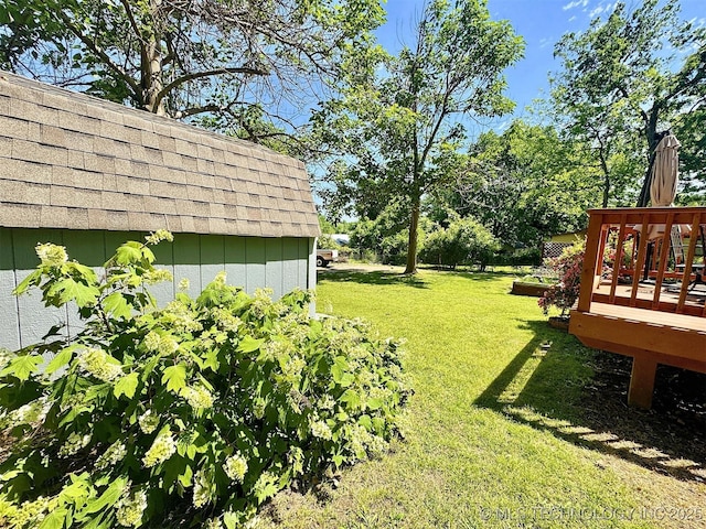 117 S Bluff Ave, Tahlequah, OK 74464 - view of green lawn featuring a wooden deck