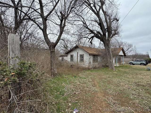 view of side of home