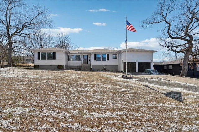 single story home with crawl space and an attached garage