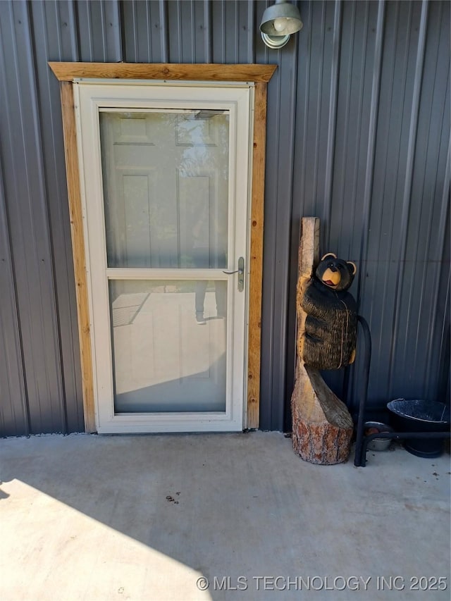 116965 S 4164, Eufaula, OK 74432 - entrance to property featuring board and batten siding