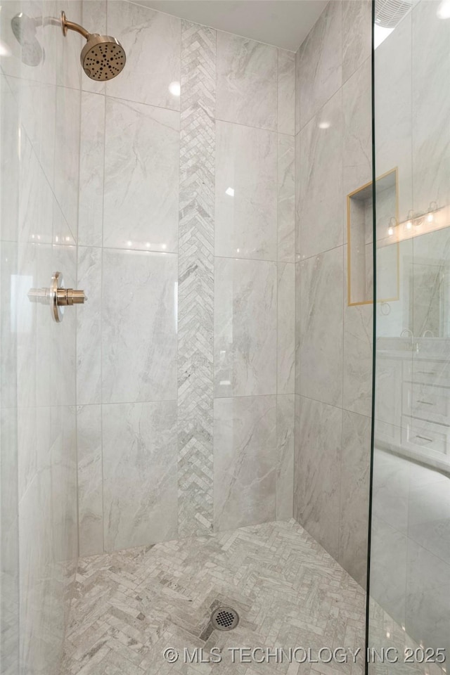 2719 E 135th Dr S, Bixby, OK 74008 - full bathroom with tiled shower