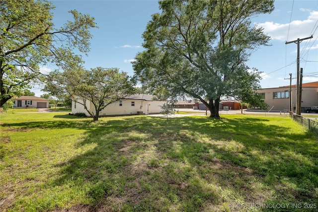 8301 E 133rd St S, Bixby, OK 74008 - view of yard with fence