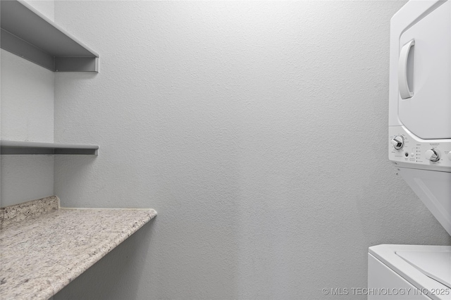 bathroom with a textured wall