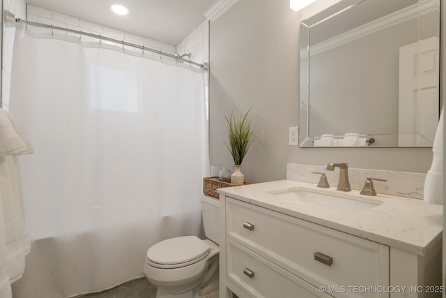 full bathroom featuring shower / tub combo, toilet, vanity, and crown molding