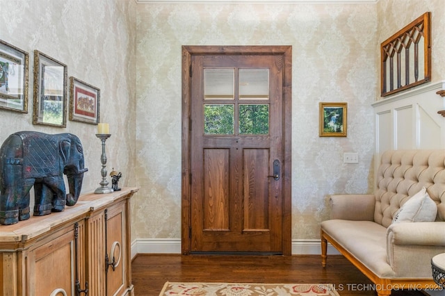 49721 E 95th Rd, Miami, OK 74354 - entrance foyer featuring baseboards, dark wood finished floors, and wallpapered walls