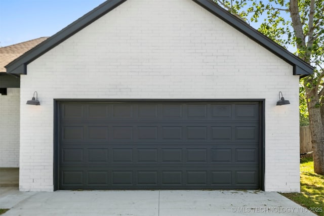 9545 S Cincinnati St, Sperry, OK 74073 - garage featuring concrete driveway