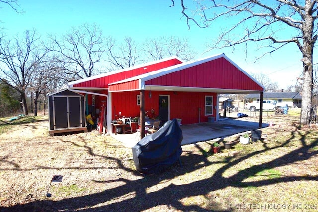 exterior space with an outbuilding