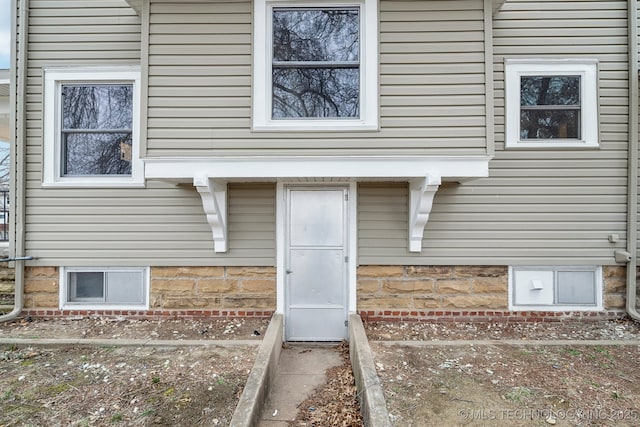 view of exterior entry