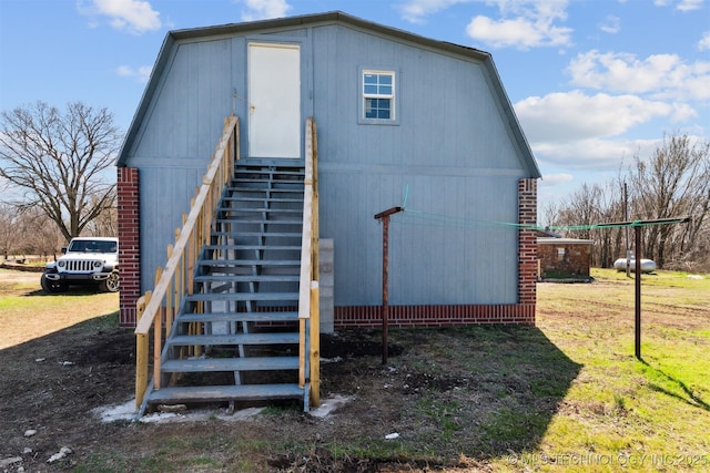 view of outdoor structure featuring an outdoor structure