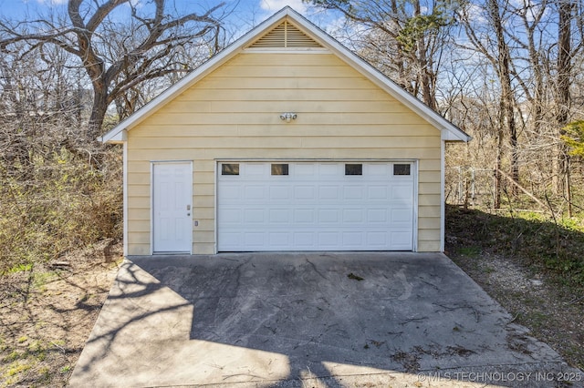 view of detached garage