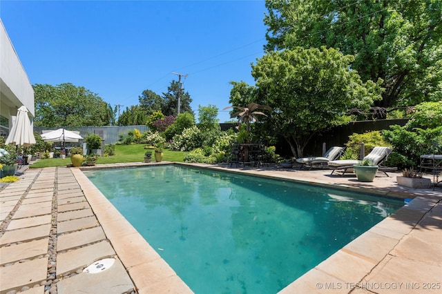 2440 E 47th Pl, Tulsa, OK 74105 - view of pool featuring a patio area and a fenced backyard