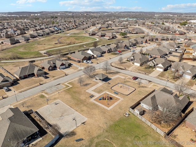 birds eye view of property featuring a residential view