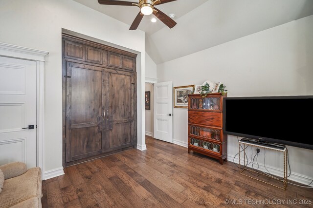 3828 W Orlando St, Broken Arrow, OK 74011 - entrance foyer with vaulted ceiling, ceiling fan, dark wood-style flooring, and baseboards