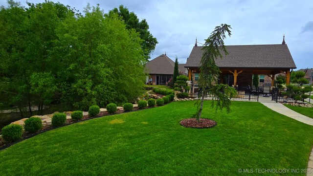 3828 W Orlando St, Broken Arrow, OK 74011 - view of yard