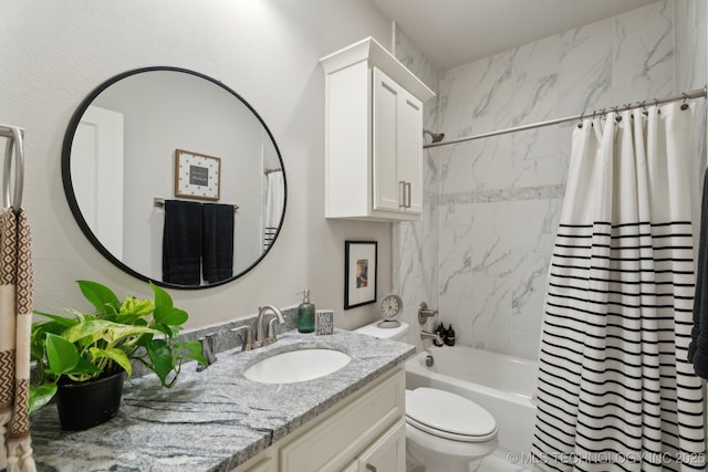 bathroom featuring vanity, toilet, and shower / bath combo