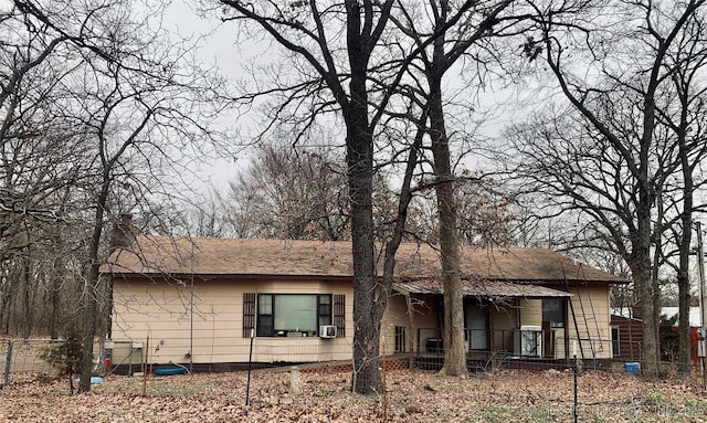 24196 N 4 Mile Rd, Fort Gibson, OK 74434 - view of front of house with a porch