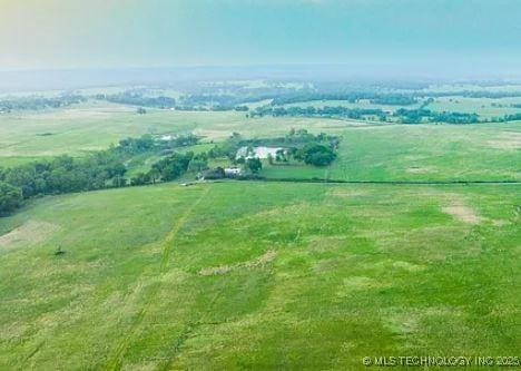 Listing photo 3 for 260 Road Road, Vinita OK 74301