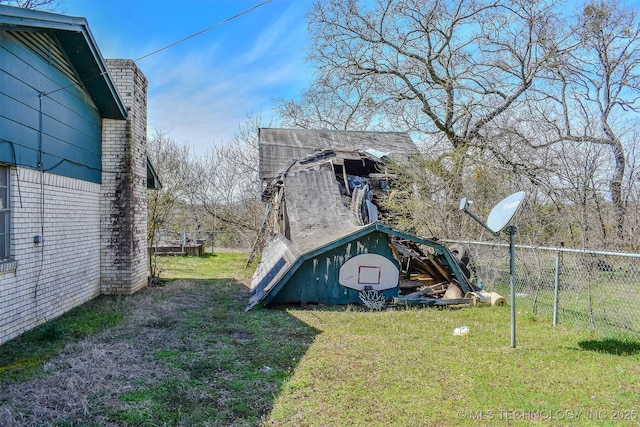 view of yard with fence