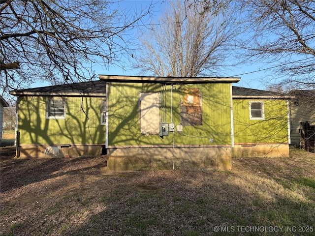 exterior space with crawl space