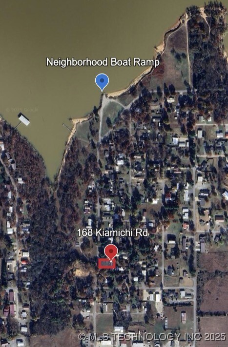 168 Kiamichi Rd, Eufaula, OK 74432