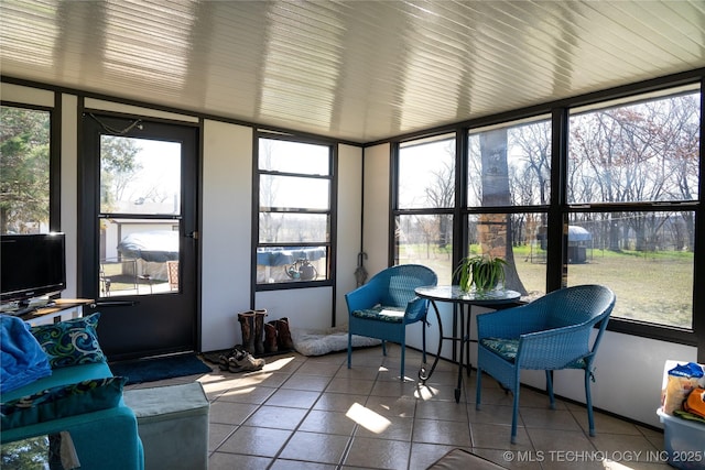 view of sunroom / solarium