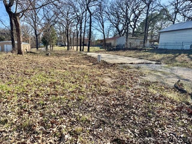 Listing photo 2 for 1506 Pin Oak, Kingston OK 73439