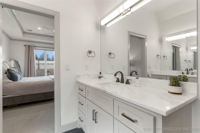 full bathroom featuring visible vents, recessed lighting, connected bathroom, baseboards, and vanity