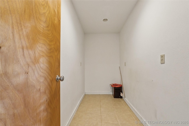 5690 E 570th Rd, Rose, OK 74364 - hallway with light tile patterned flooring and baseboards