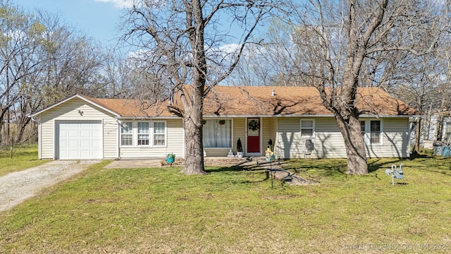 302 W 4th St, Skiatook, OK 74070 - ranch-style house featuring an attached garage, a shingled roof, a front lawn, and dirt driveway