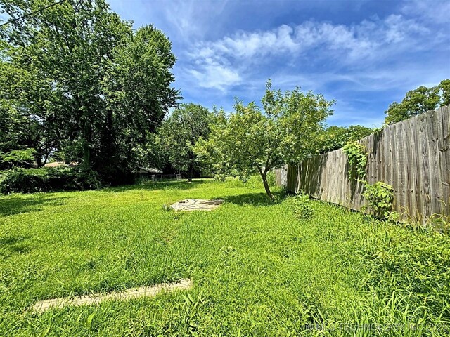 111 N Logan Dr, Tahlequah, OK 74464 - view of yard