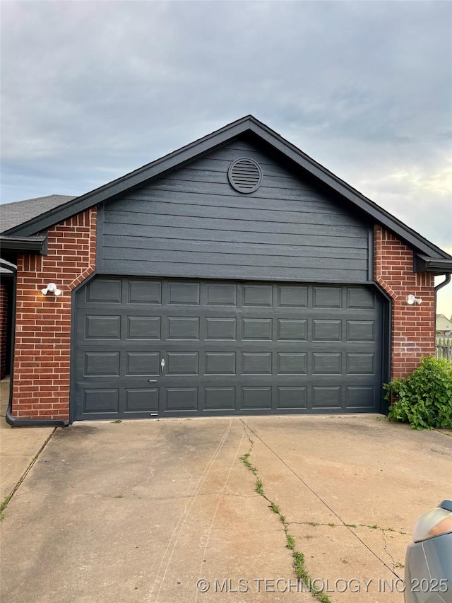 11762 N 156th E Ave, Collinsville, OK 74021 - garage featuring driveway