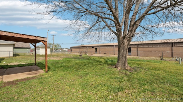 313 S Fairfax Ave, Skiatook, OK 74070 - view of yard with fence